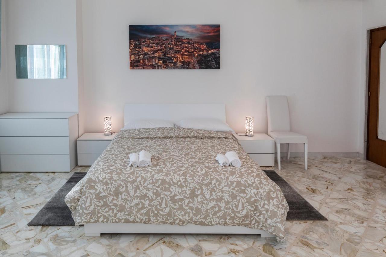 XX Settembre Matera - Room And Relax Luaran gambar